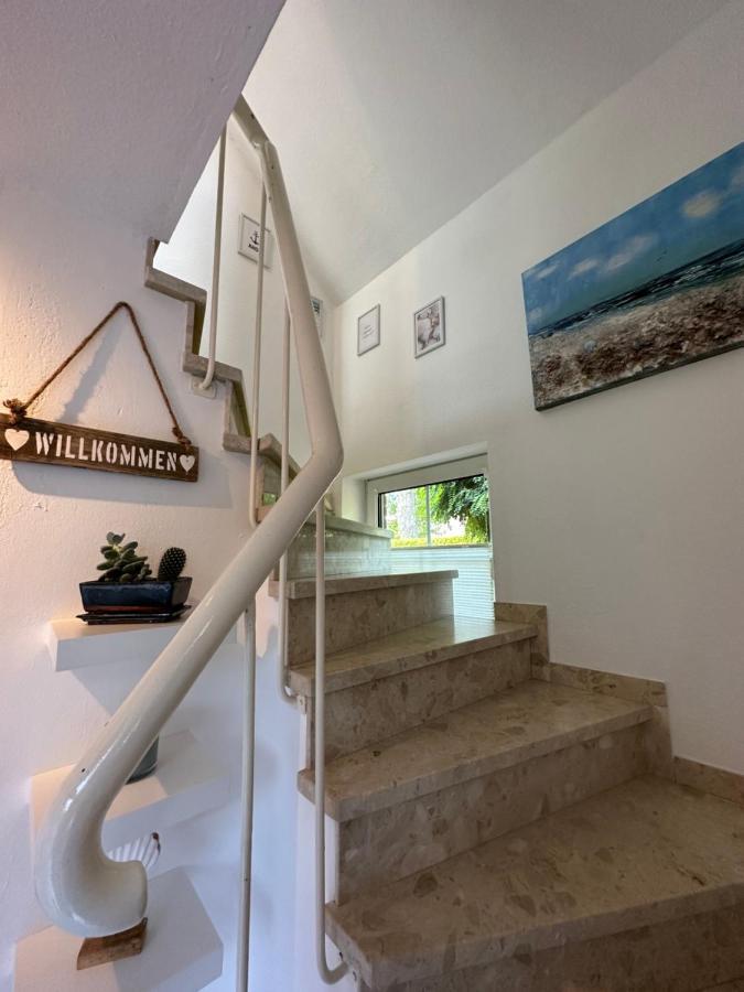 Ruhige, Kleine Ferienwohnung Schortens Bagian luar foto