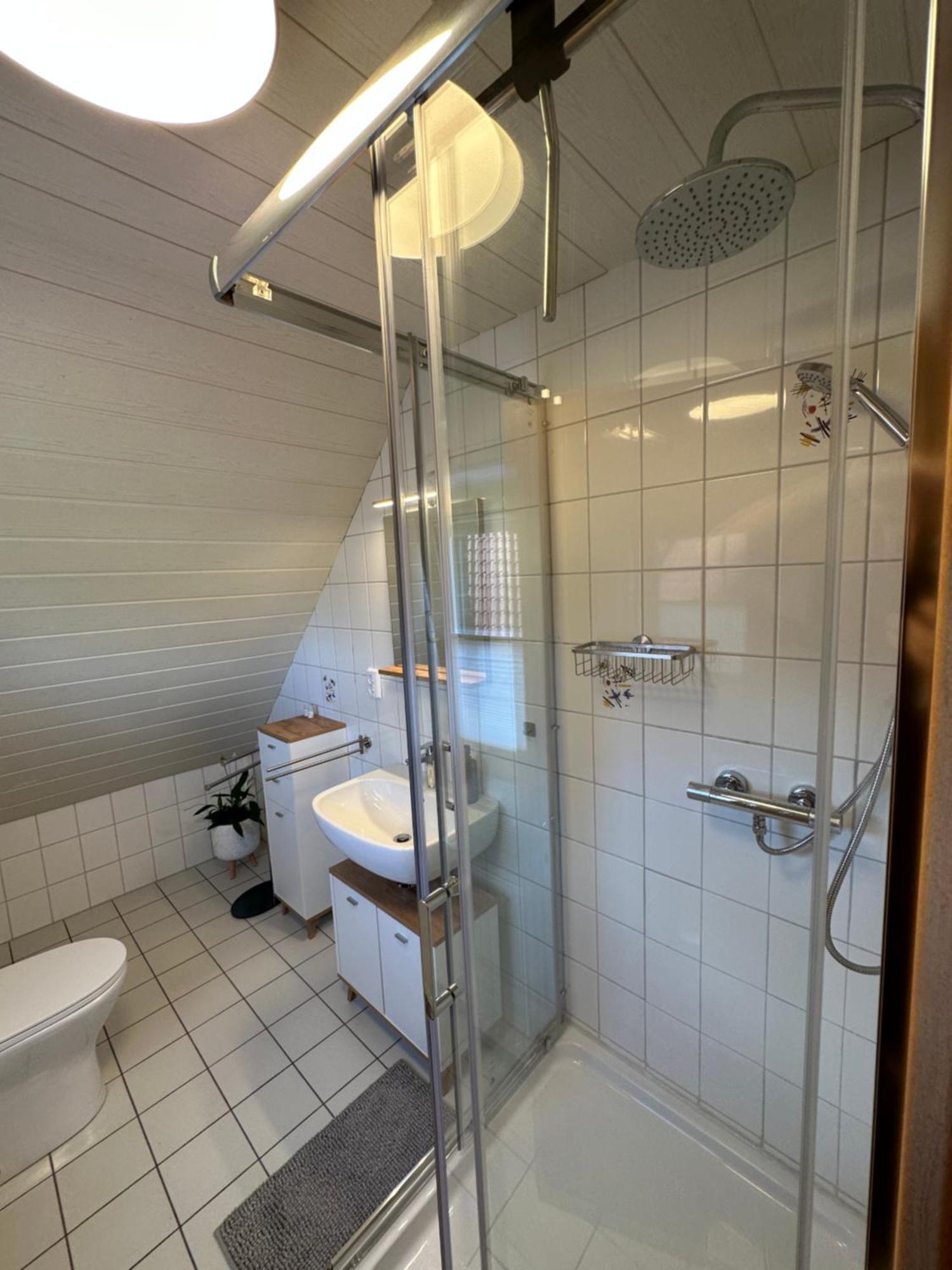 Ruhige, Kleine Ferienwohnung Schortens Bagian luar foto